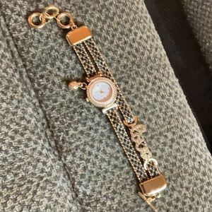 Double bAnded watch